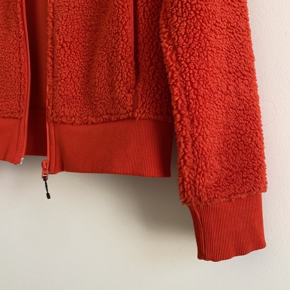 Uniqlo Blocktech Windproof Sherpa Zip-Up Hoodie - Picture 9 of 16